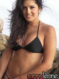 Sunny Leone Sexy In Black Bikini