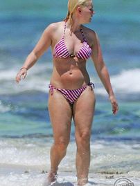 Sexy Celeb Elisha Cuthbert