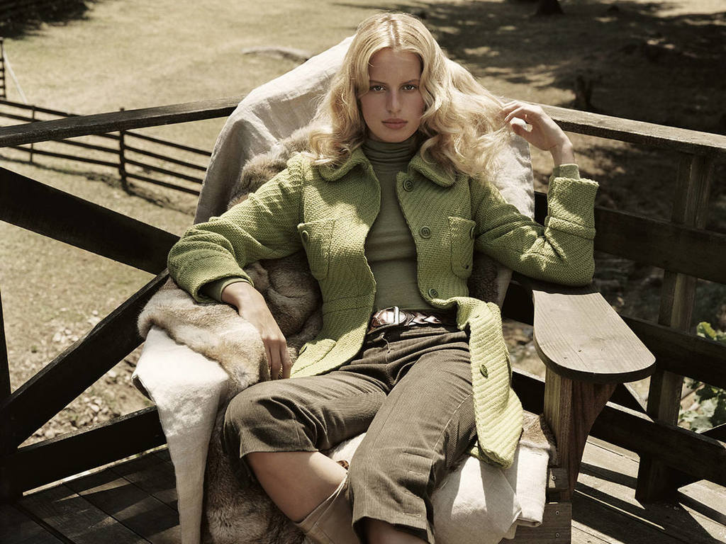 Hot Celeb Karolina Kurkova 07
