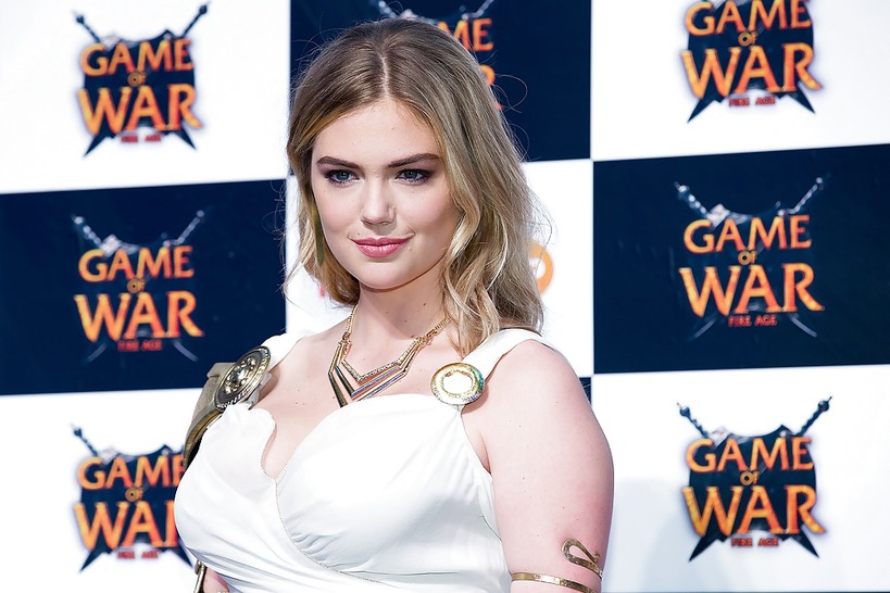 Busty Celebrity Kate Upton 14