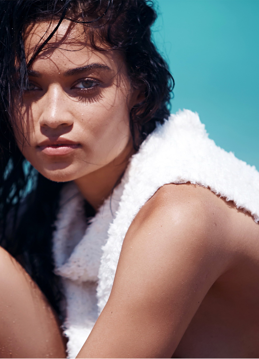 Shanina Shaik Topless On The Beach 12
