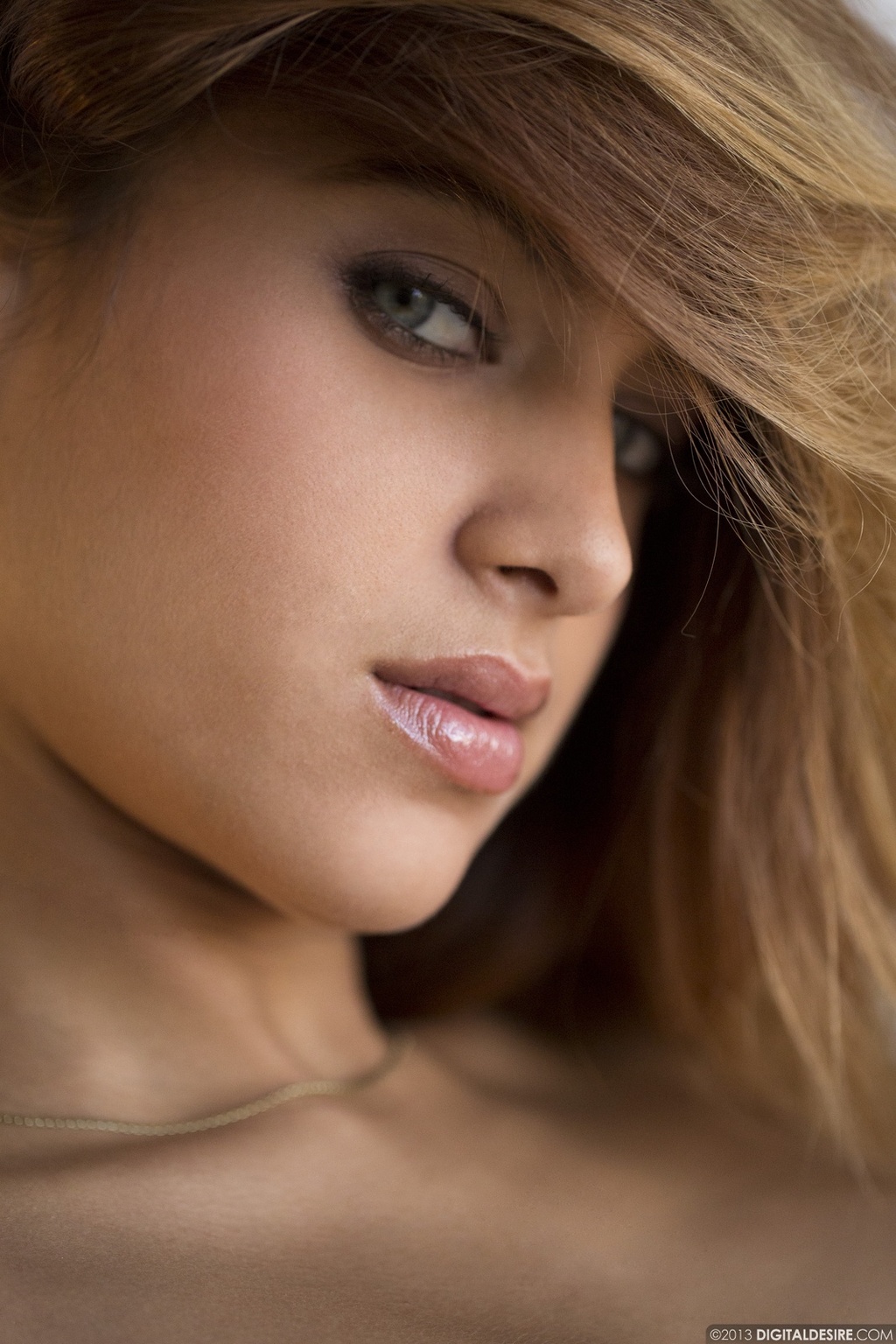 Uma Jolie Blue Dress 07