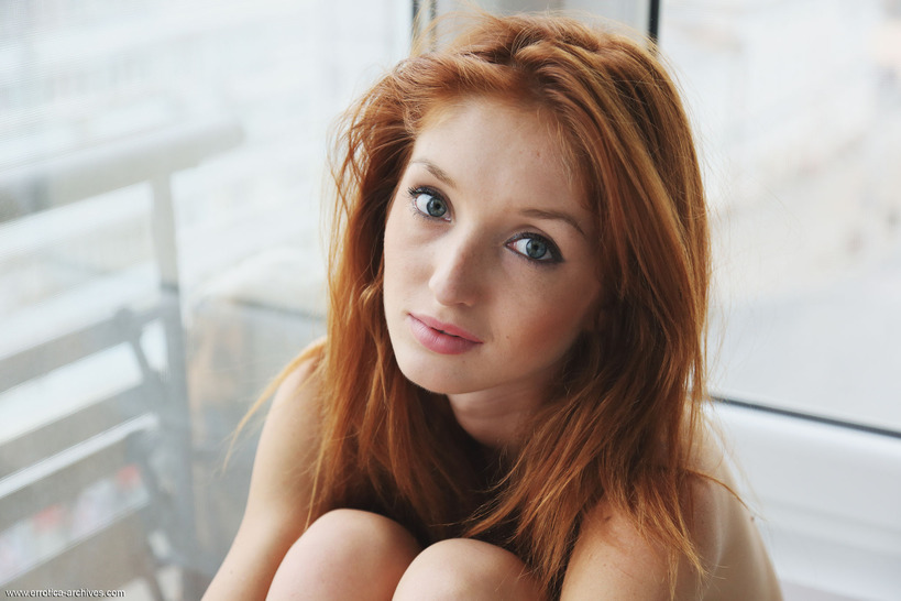 Micca Nude By The Window 01
