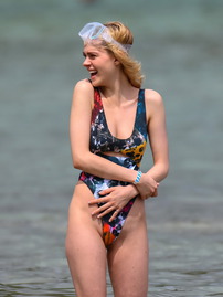 Nicola Peltz Shows Off Her Hot Body In A Swimsuit