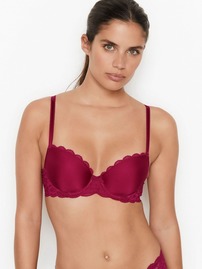 Sara Sampaio Posing In Sexy Lingerie