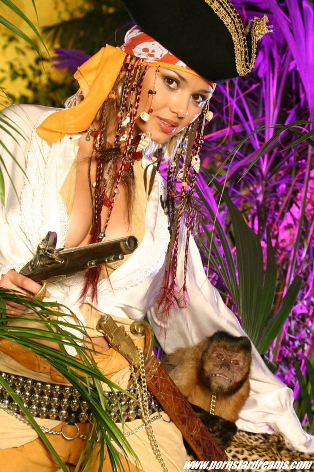 Lenka Sexy Hot Pirate Pictures 00