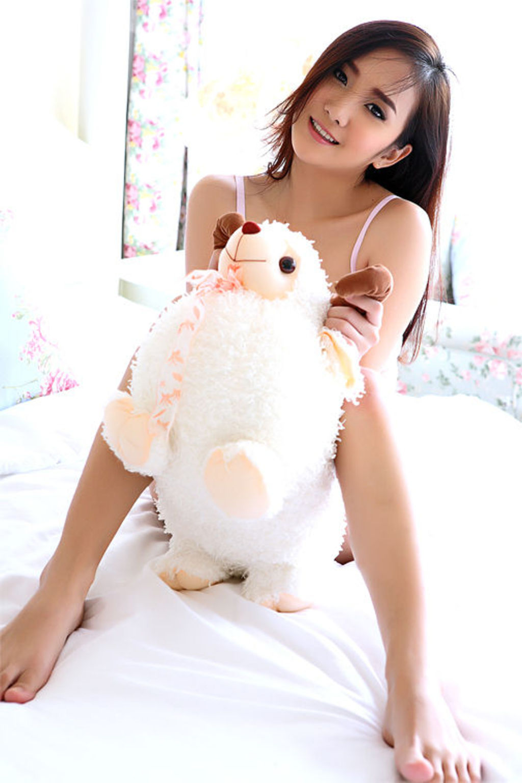 Lolita Cheng In Sexy Pink Lingerie 05