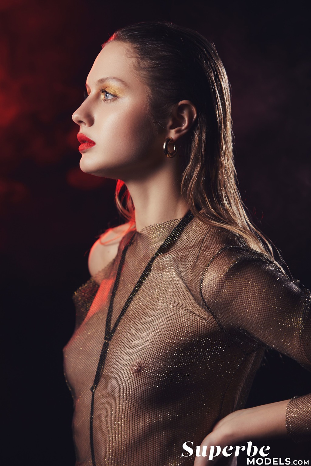 Smoke Bomb With Amelie Lou 01