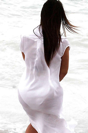 Kim Kardashian Sea